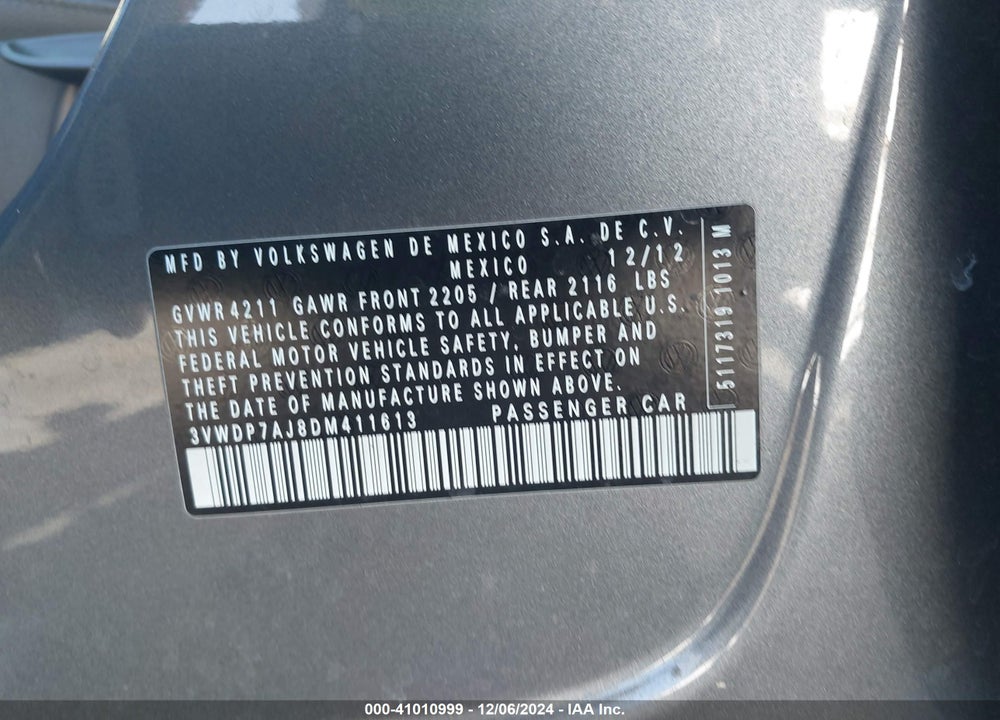 2013 VOLKSWAGEN JETTA 2.5L SE VIN: 3VWDP7AJ8DM411613