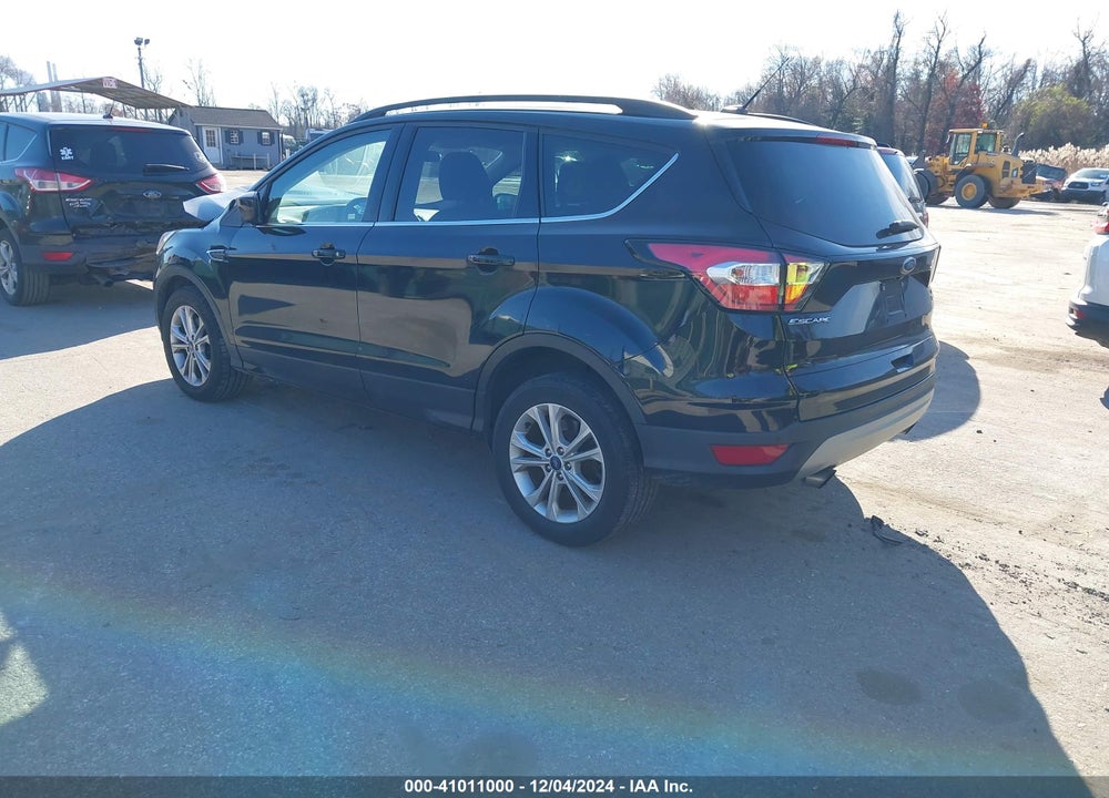 2017 FORD ESCAPE SE VIN: 1FMCU9GD9HUC70830