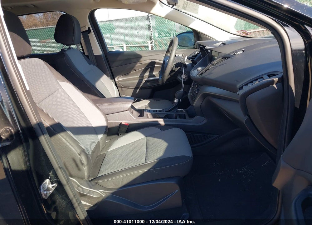 2017 FORD ESCAPE SE VIN: 1FMCU9GD9HUC70830