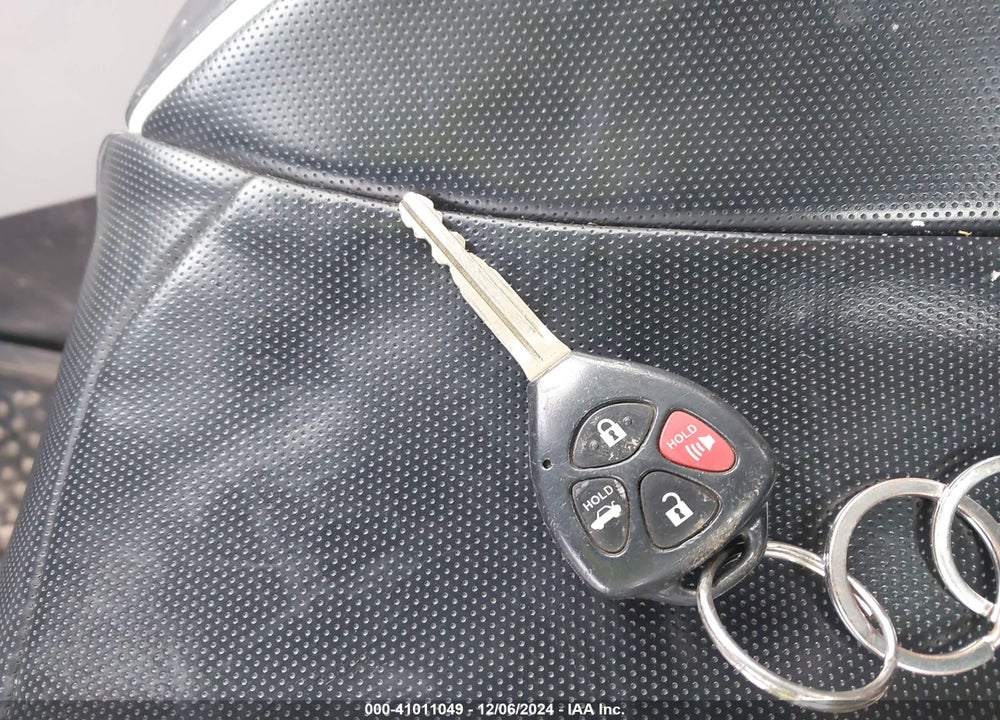 2010 TOYOTA COROLLA LE VIN: 2T1BU4EE8AC271470