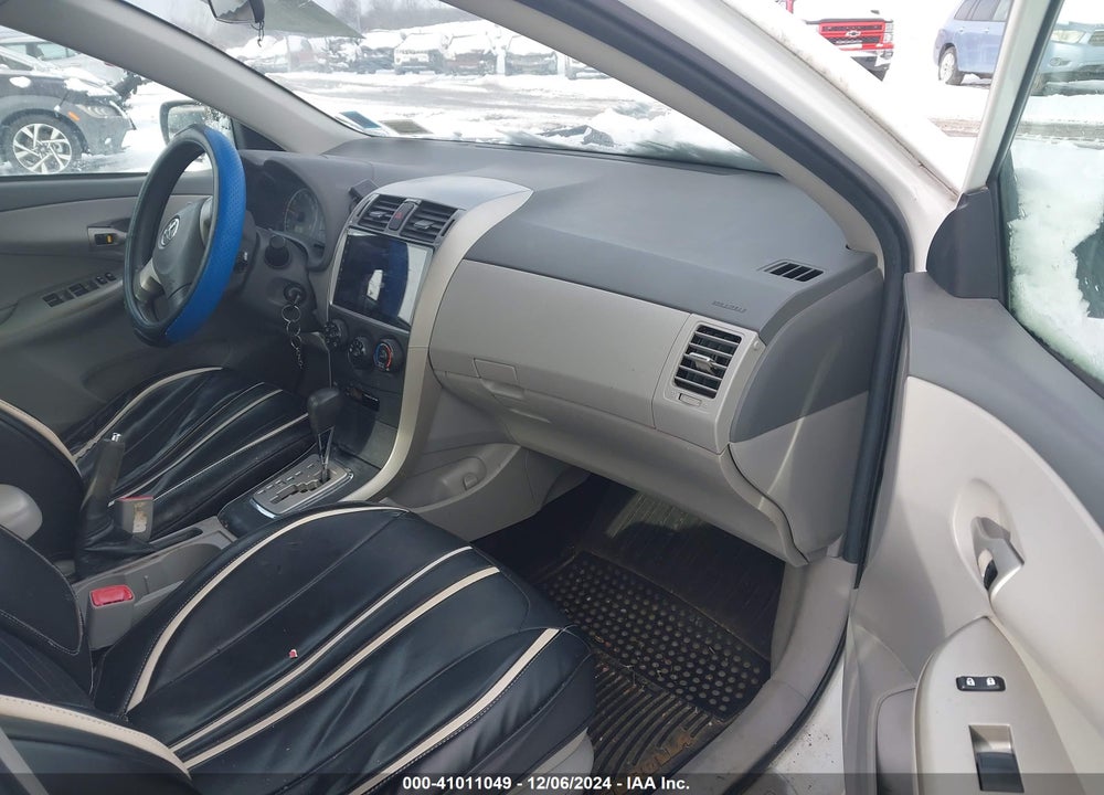 2010 TOYOTA COROLLA LE VIN: 2T1BU4EE8AC271470