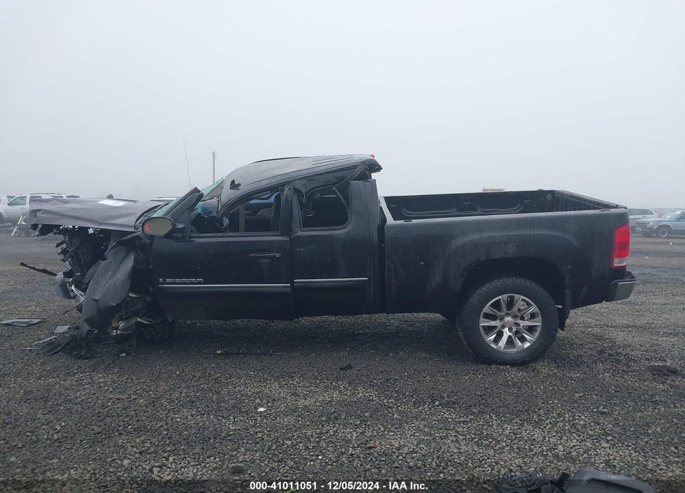 2008 GMC SIERRA 1500 VIN: 2GTEK19J581301333