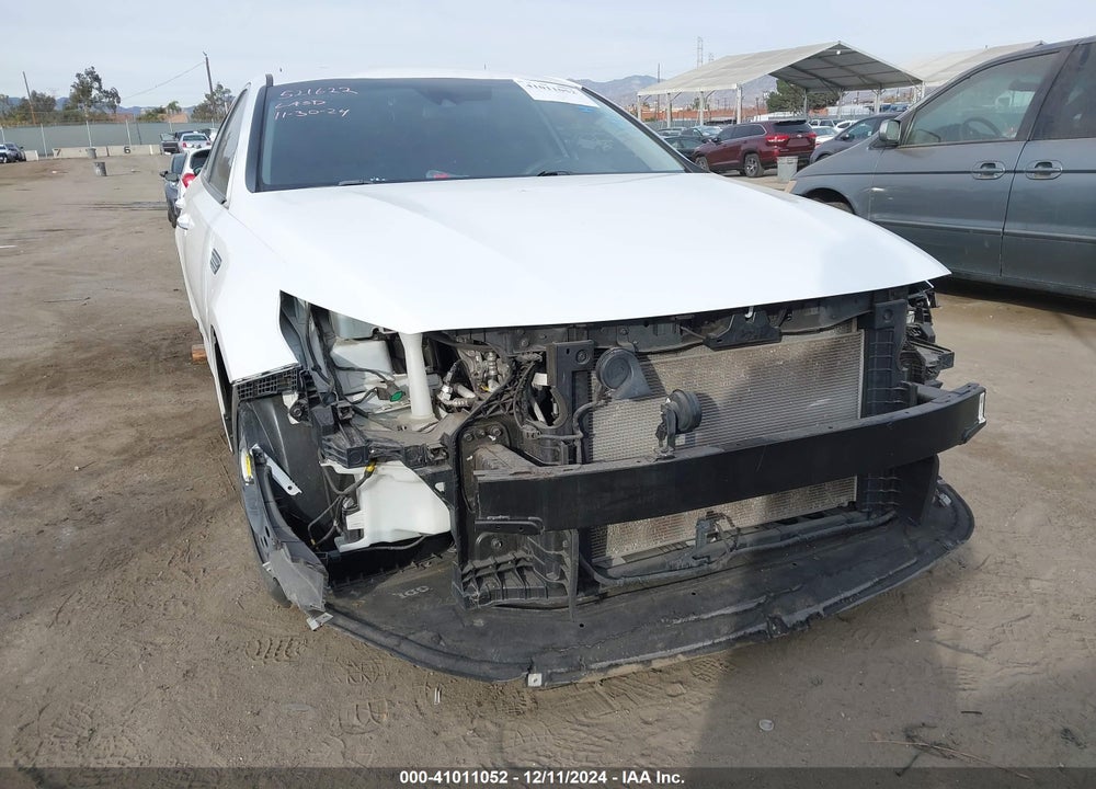 2019 KIA OPTIMA VIN: 5XXGT4L34KG298394