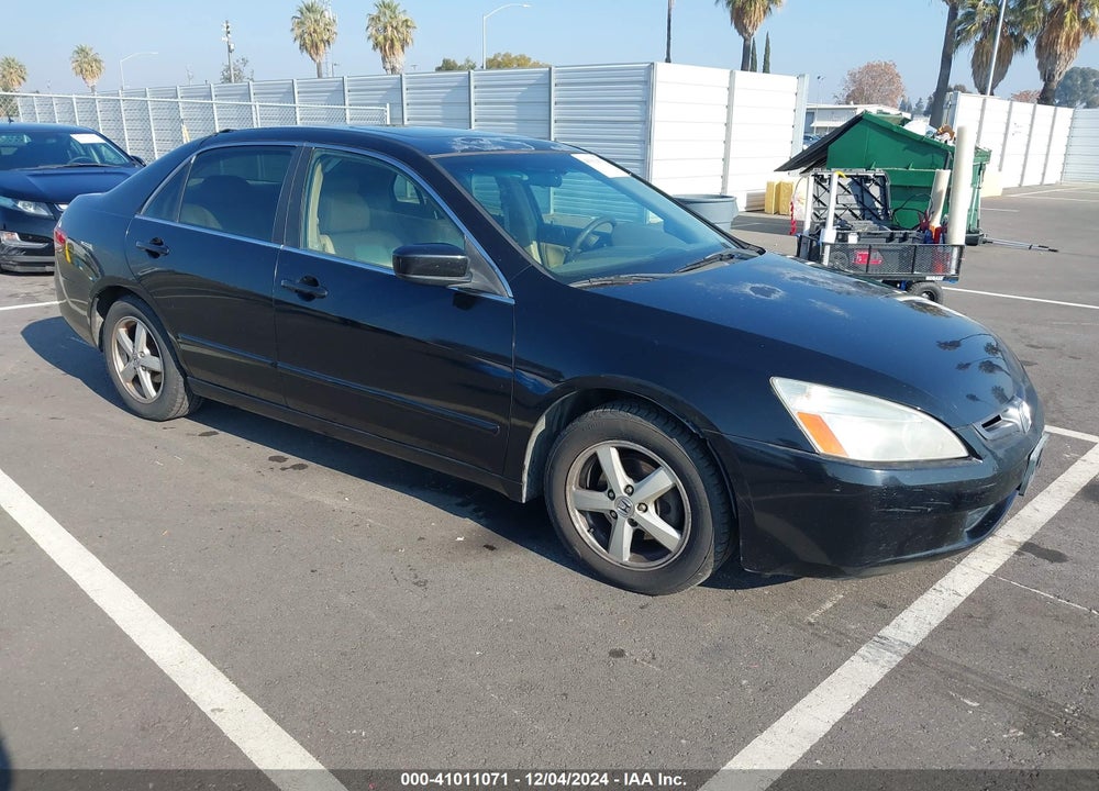 2004 HONDA ACCORD 2.4 EX VIN: JHMCM56854C025510