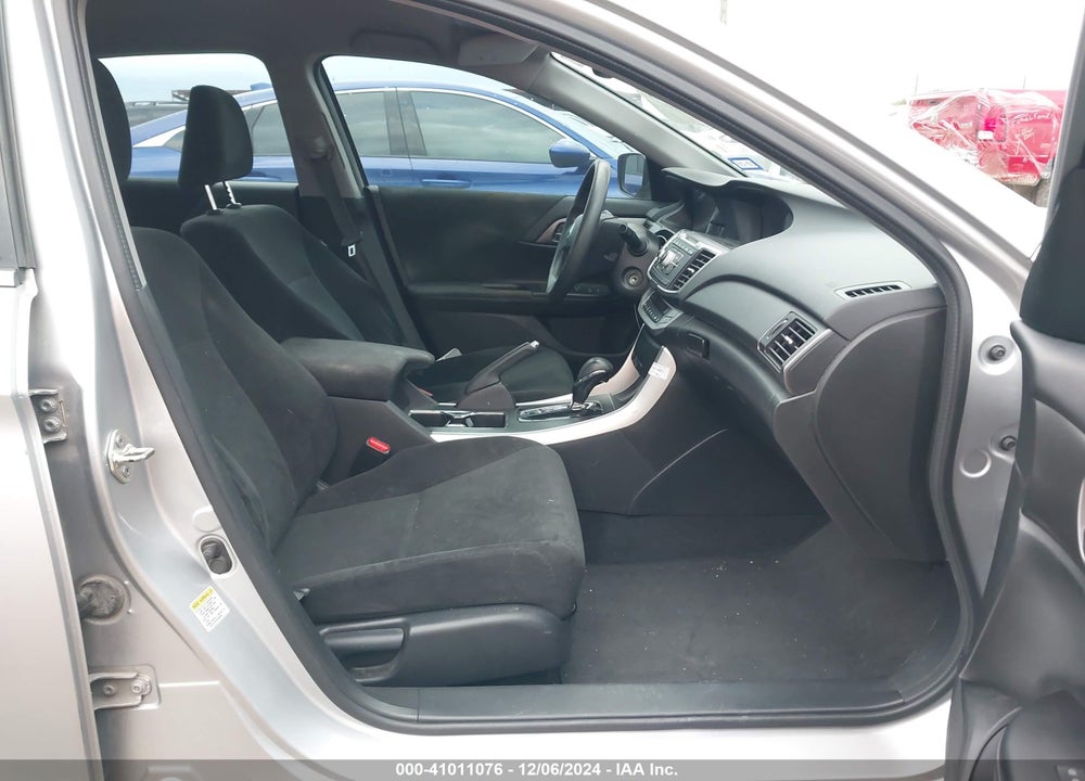 2013 HONDA ACCORD LX VIN: 1HGCR2F38DA187182