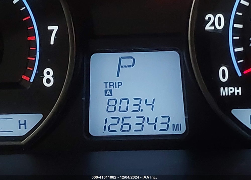 2008 KIA OPTIMA VIN: KNAGE123985217099
