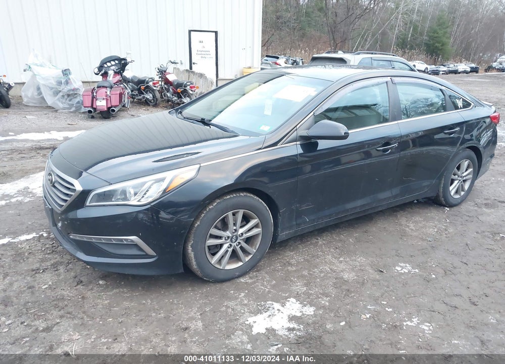 2015 HYUNDAI SONATA SE VIN: 5NPE24AF4FH003375