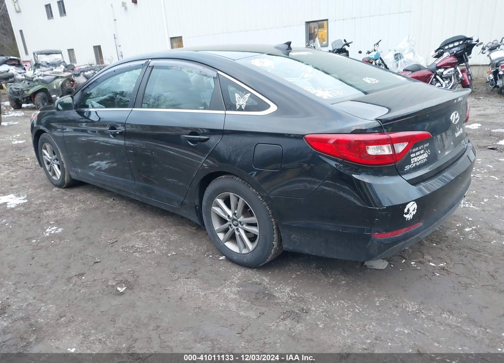 2015 HYUNDAI SONATA SE VIN: 5NPE24AF4FH003375