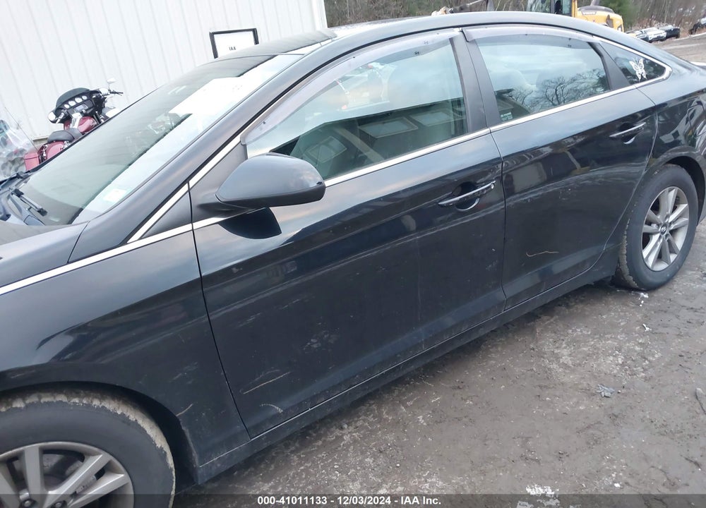 2015 HYUNDAI SONATA SE VIN: 5NPE24AF4FH003375