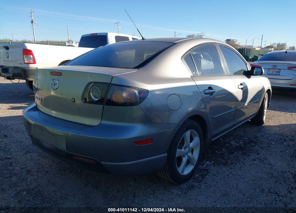 2006 MAZDA 3 S VIN: JM1BK323761404282