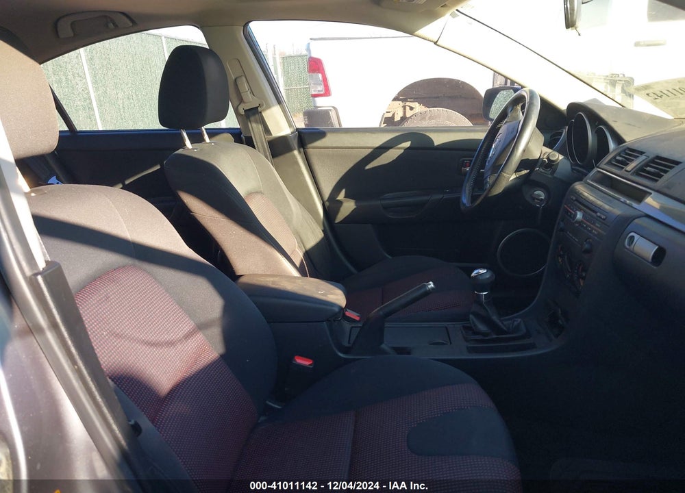 2006 MAZDA 3 S VIN: JM1BK323761404282