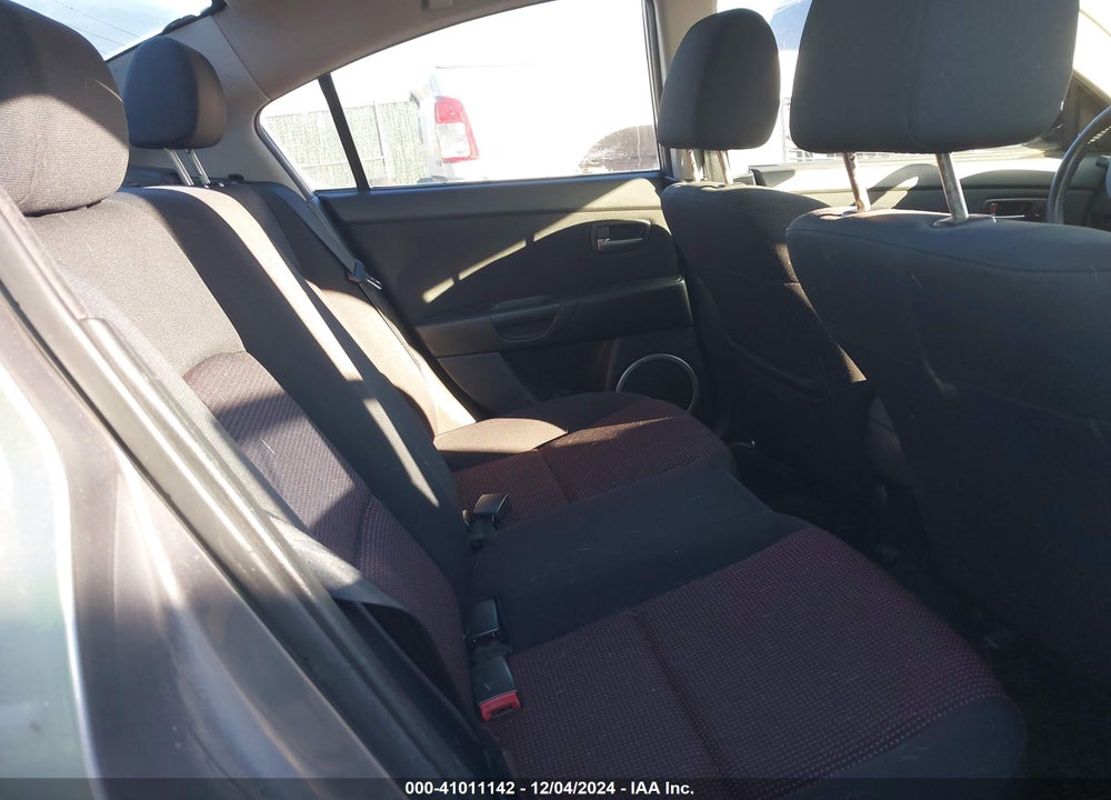 2006 MAZDA 3 S VIN: JM1BK323761404282