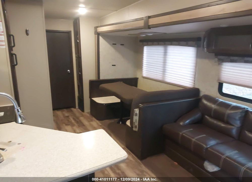 2016 PALOMINO OTHER VIN: 4X4FPUF27GP061315