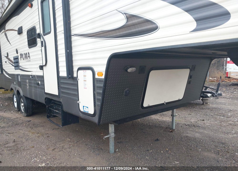 2016 PALOMINO OTHER VIN: 4X4FPUF27GP061315