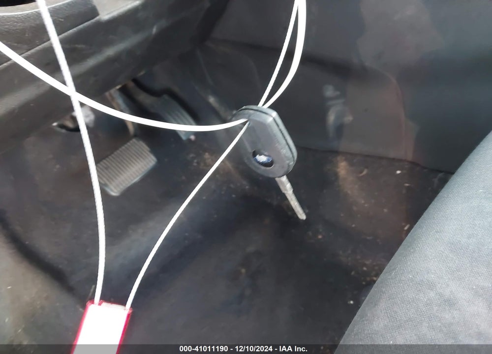 2018 FORD FOCUS SE VIN: 1FADP3FE9JL216310