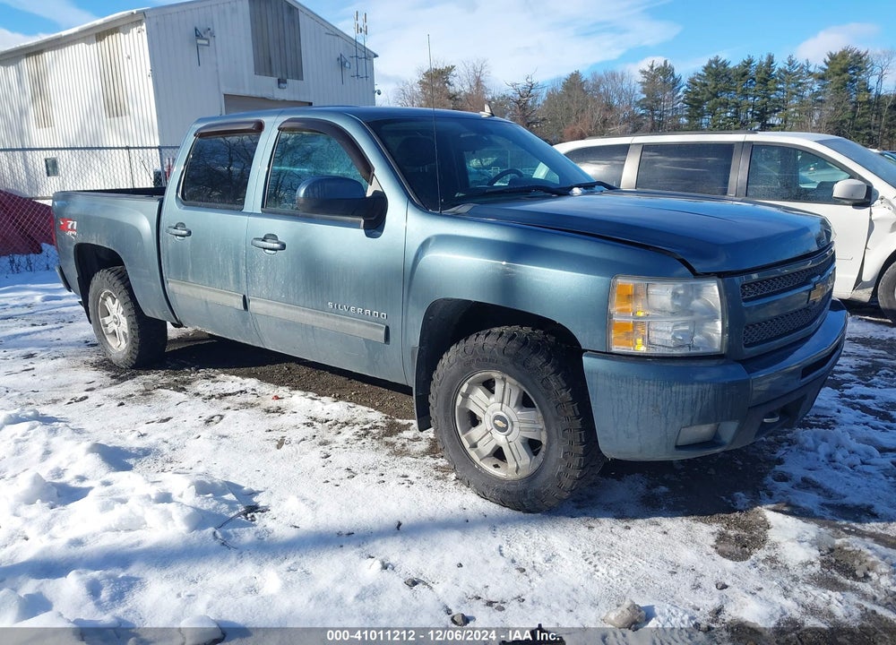 2011 CHEVROLET SILVERADO 1500 LT VIN: 3GCPKSE38BG137404