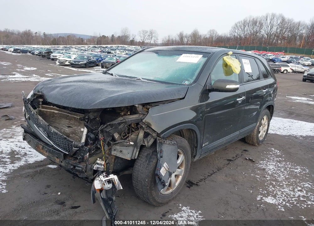 2013 KIA SORENTO LX VIN: 5XYKTDA68DG321360