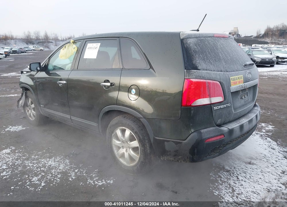 2013 KIA SORENTO LX VIN: 5XYKTDA68DG321360