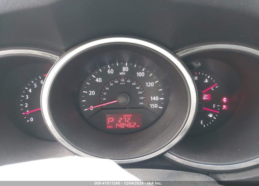 2013 KIA SORENTO LX VIN: 5XYKTDA68DG321360