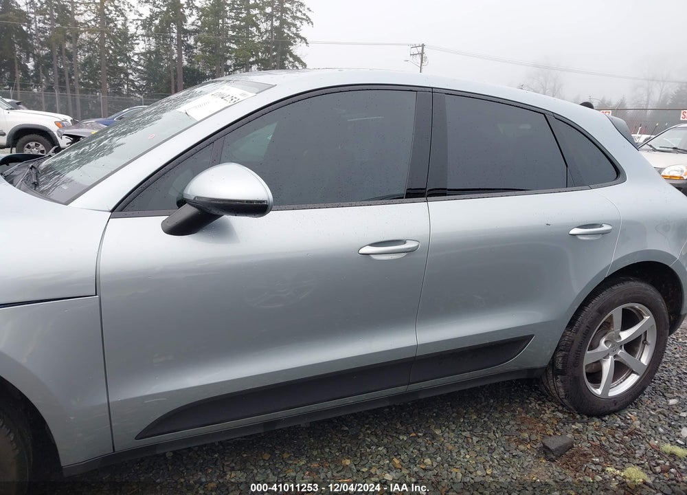 2020 PORSCHE MACAN VIN: WP1AA2A55LLB04931