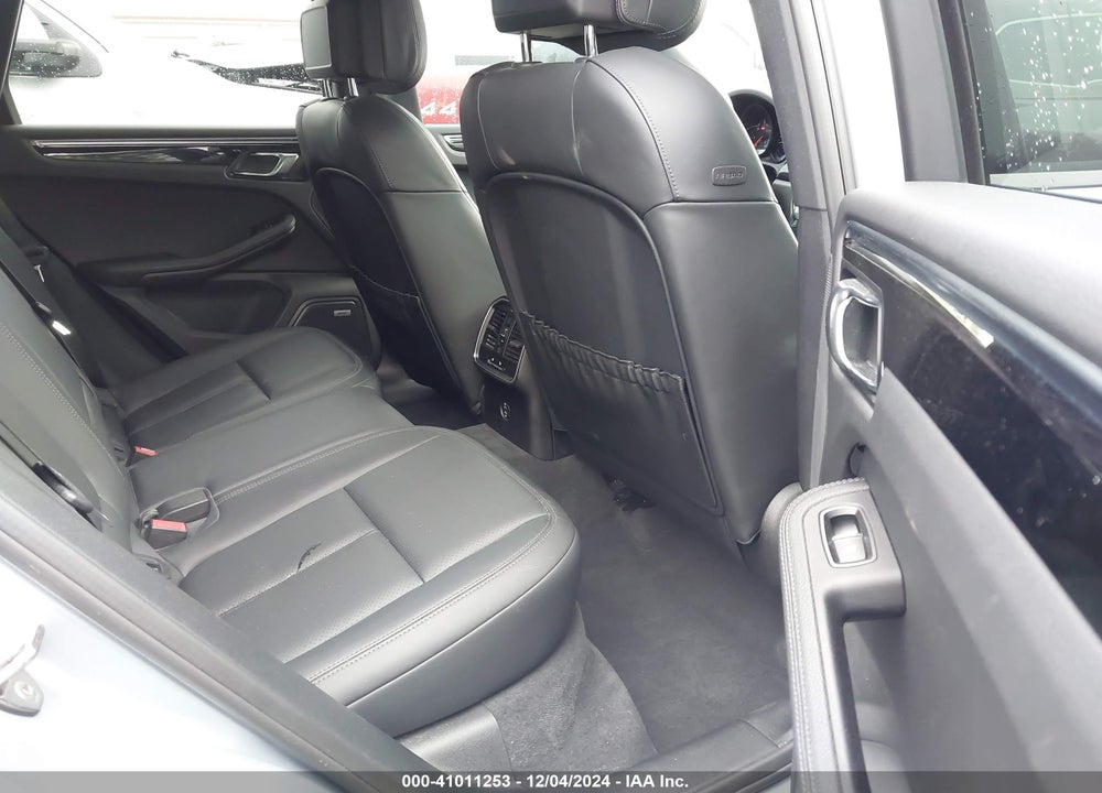 2020 PORSCHE MACAN VIN: WP1AA2A55LLB04931