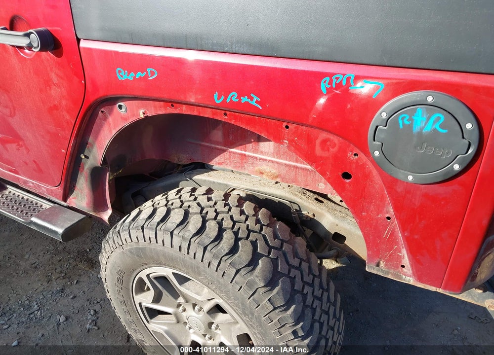 2012 JEEP WRANGLER UNLIMITED SPORT VIN: 1C4BJWDG8CL142275