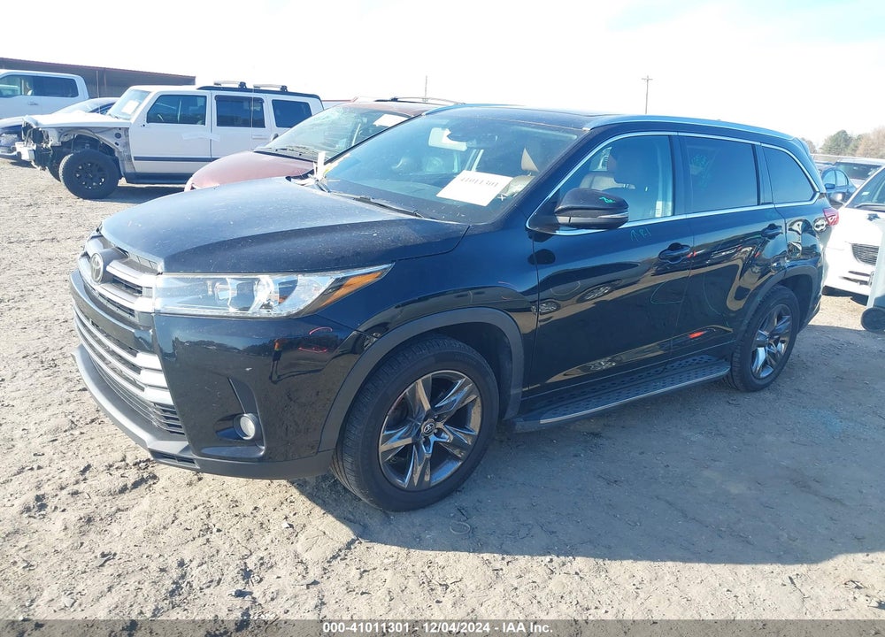 2017 TOYOTA HIGHLANDER LIMITED/PLATINUM VIN: 5TDYZRFH0HS204087