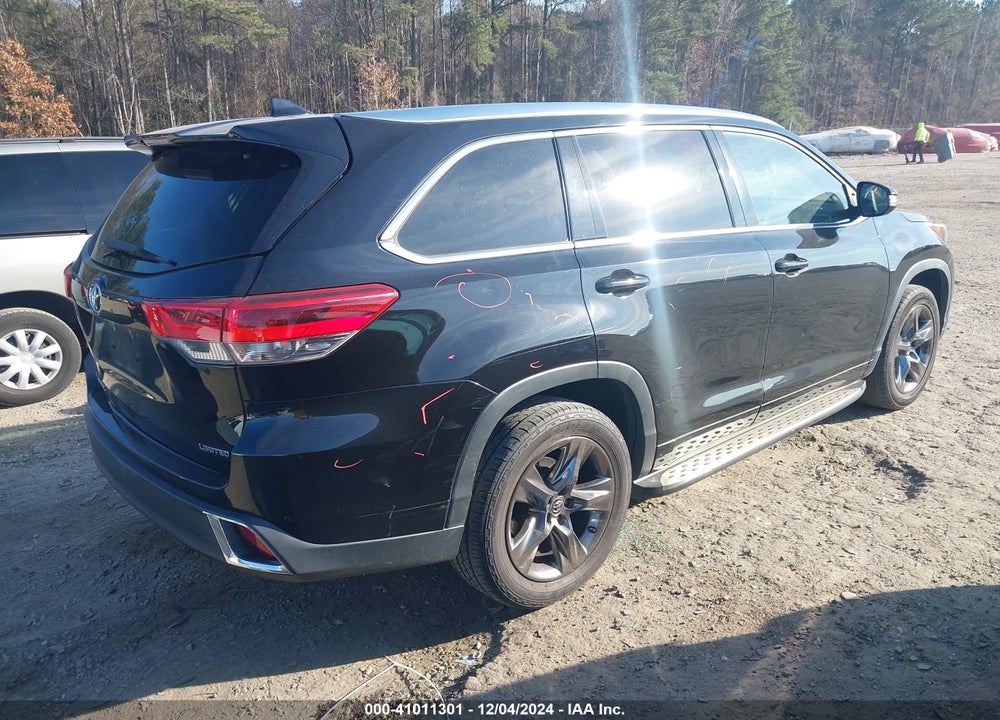 2017 TOYOTA HIGHLANDER LIMITED/PLATINUM VIN: 5TDYZRFH0HS204087