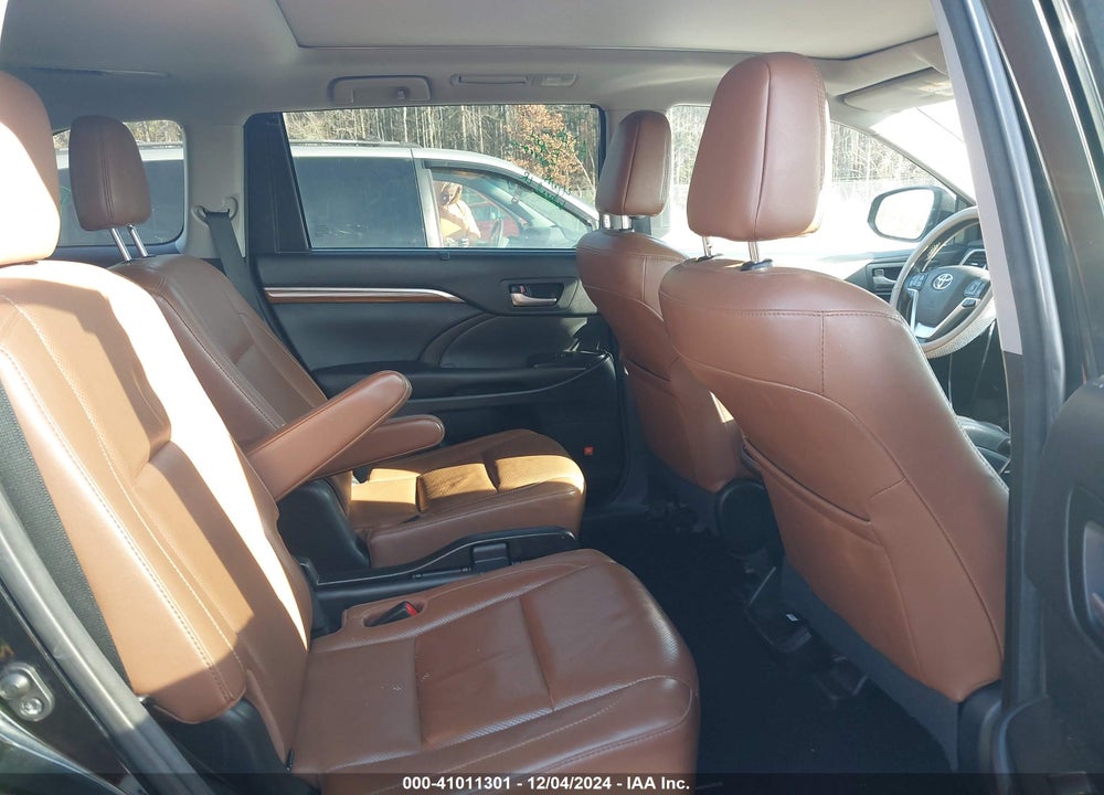 2017 TOYOTA HIGHLANDER LIMITED/PLATINUM VIN: 5TDYZRFH0HS204087