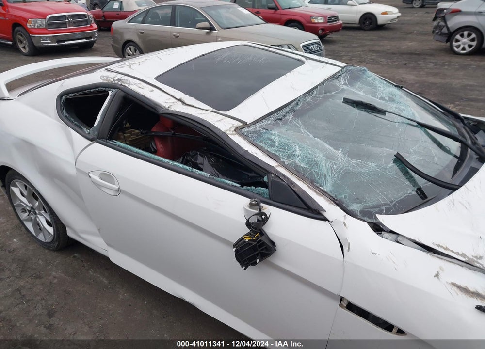2007 HYUNDAI TIBURON VIN: KMHHN66F77U235772
