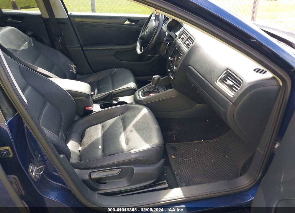 2012 VOLKSWAGEN JETTA 2.5L SE VIN: 3VWDX7AJ1CM389470