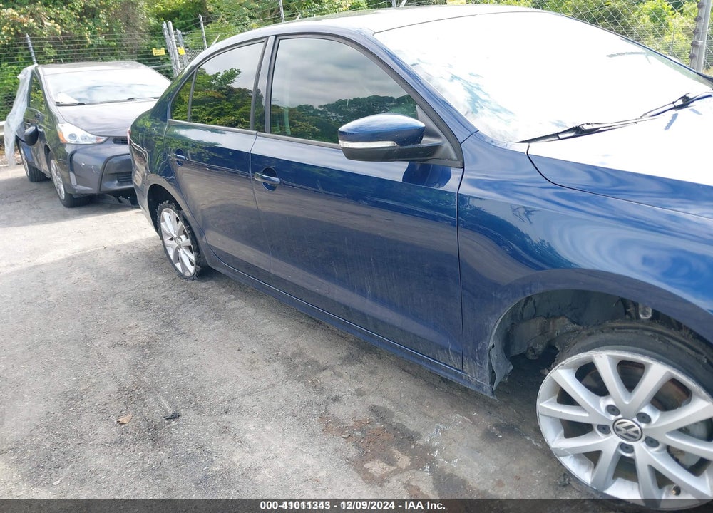2012 VOLKSWAGEN JETTA 2.5L SE VIN: 3VWDX7AJ1CM389470
