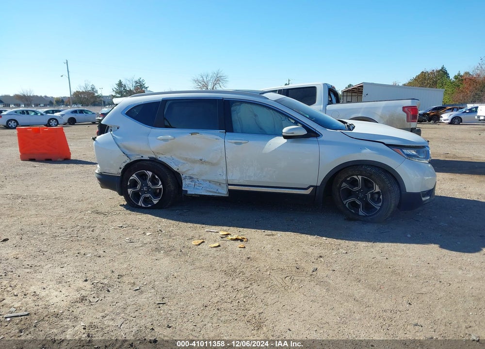 2017 HONDA CR-V TOURING VIN: 5J6RW1H90HL016959