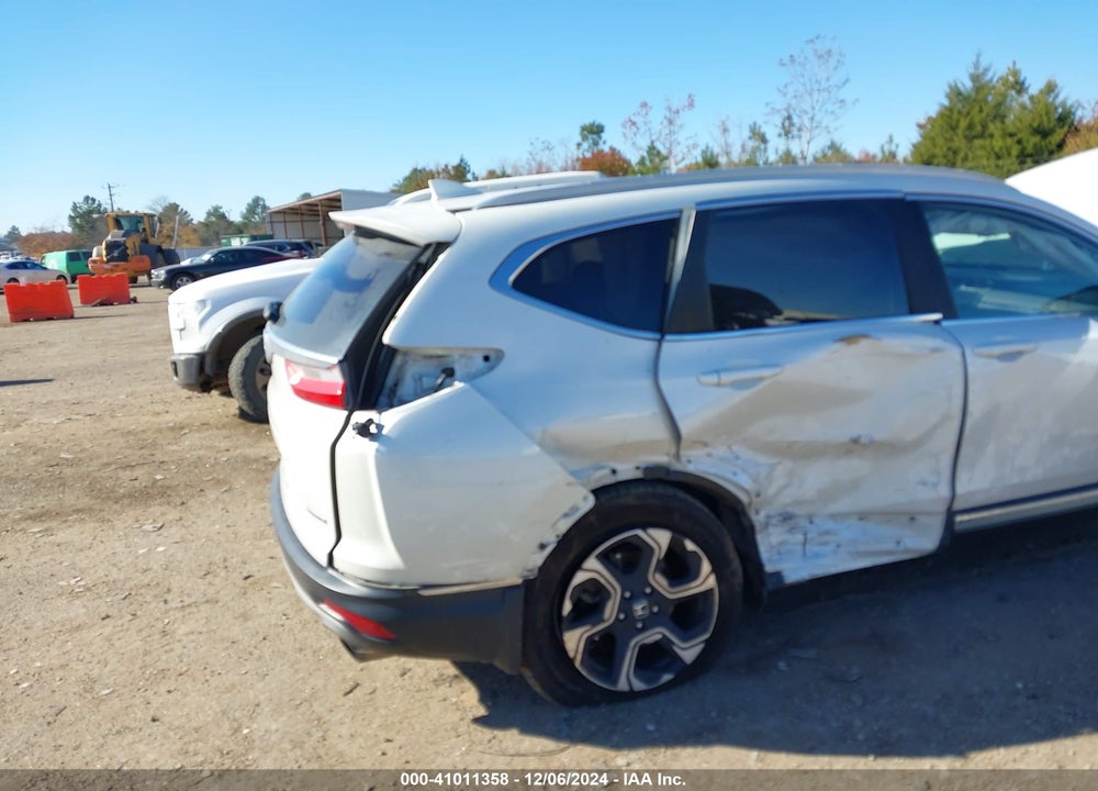 2017 HONDA CR-V TOURING VIN: 5J6RW1H90HL016959