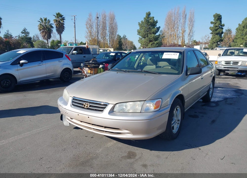 2000 TOYOTA CAMRY LE VIN: JT2BG22K0Y0509640