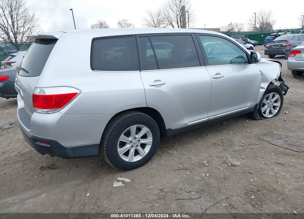 2013 TOYOTA HIGHLANDER BASE V6 VIN: 5TDBK3EH3DS216463
