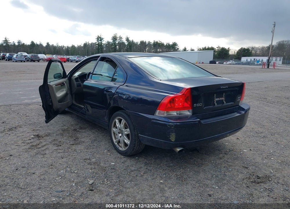 2006 VOLVO S60 2.5T VIN: YV1RH592562547208