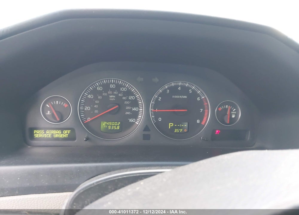 2006 VOLVO S60 2.5T VIN: YV1RH592562547208