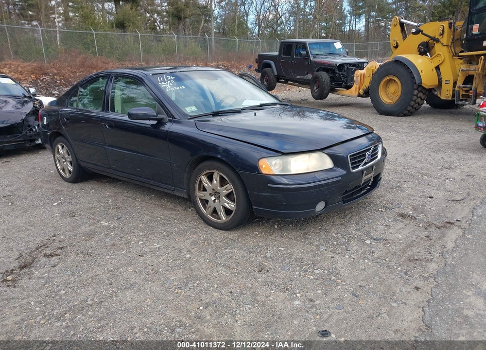 2006 VOLVO S60 2.5T VIN: YV1RH592562547208