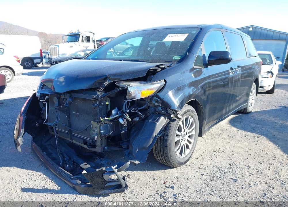 2020 TOYOTA SIENNA XLE VIN: 5TDYZ3DC9LS056907