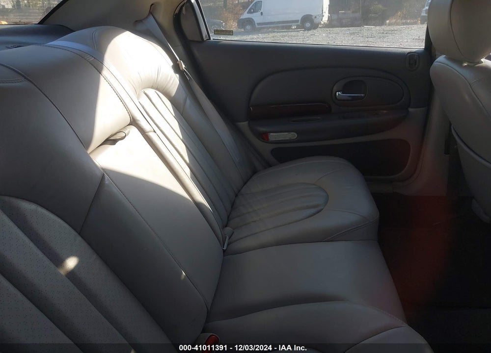 2001 CHRYSLER LHS VIN: 2C3HC56G41H535605
