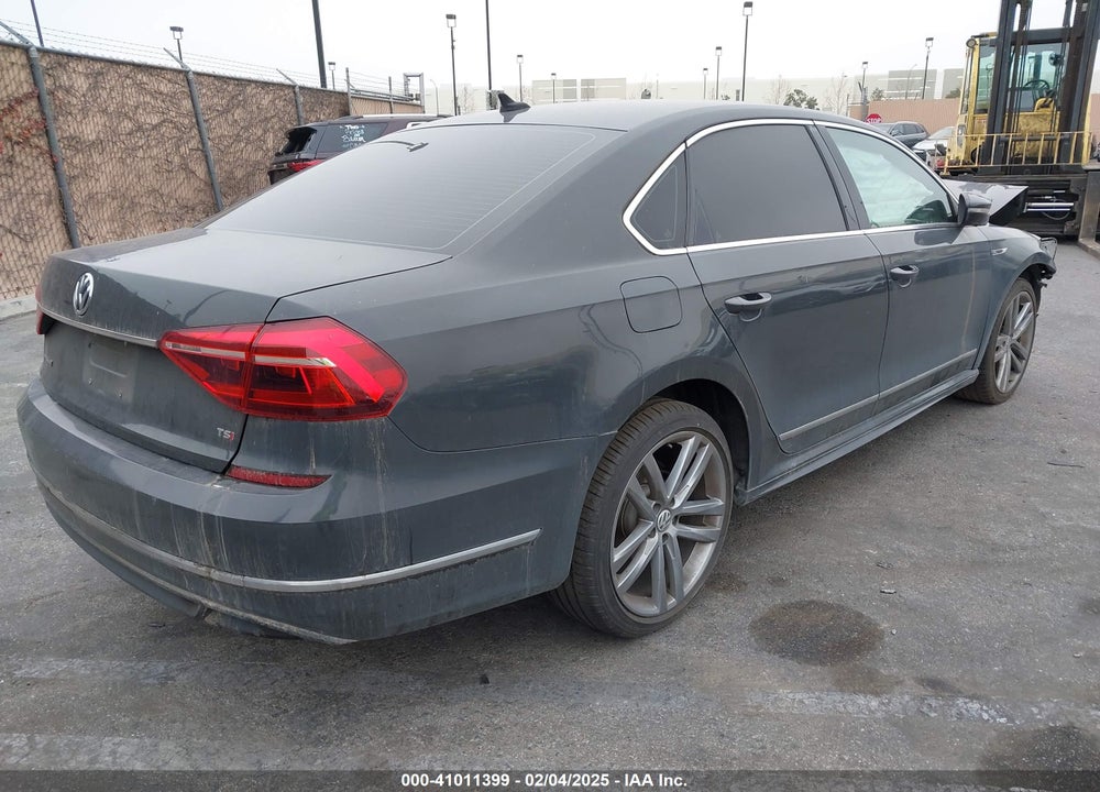 2017 VOLKSWAGEN PASSAT 1.8T R-LINE VIN: 1VWDT7A33HC041594