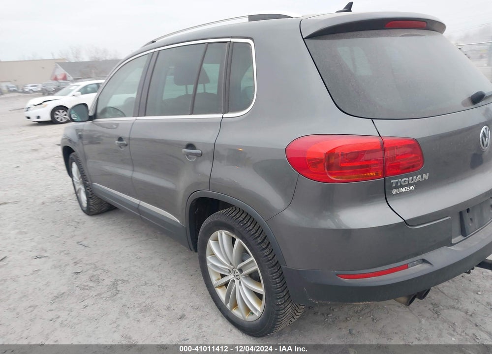 2014 VOLKSWAGEN TIGUAN SE VIN: WVGBV3AX4EW607638