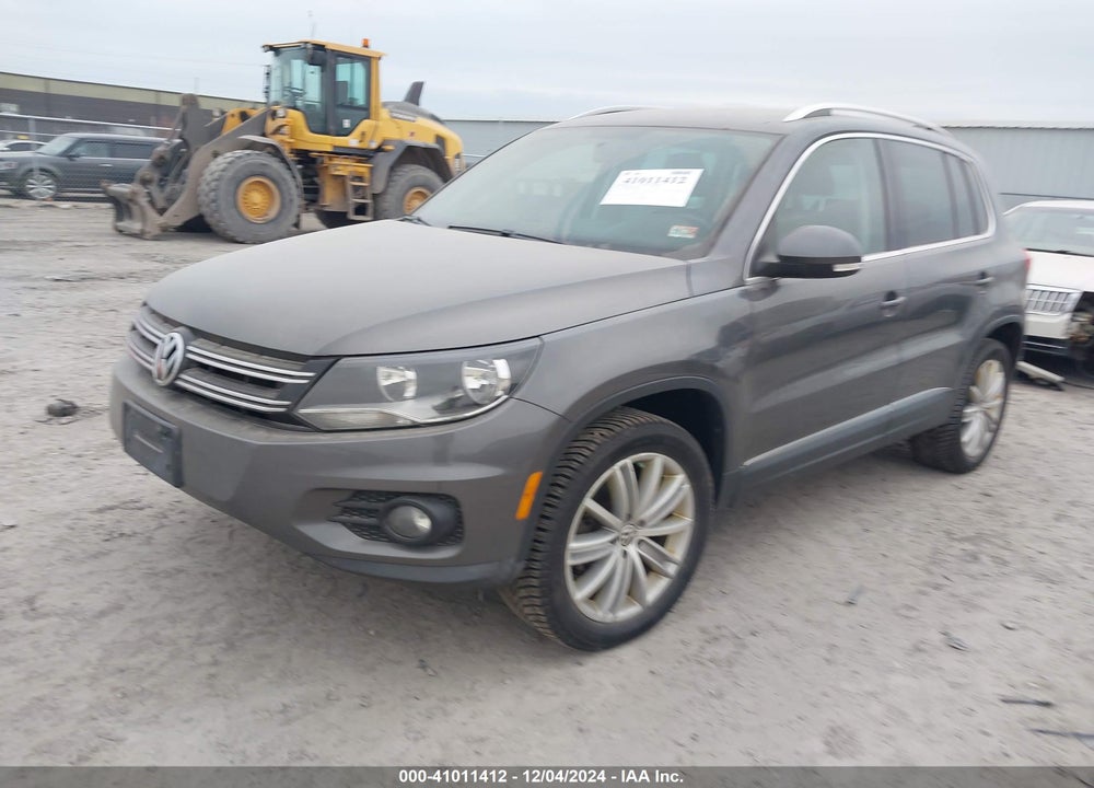 2014 VOLKSWAGEN TIGUAN SE VIN: WVGBV3AX4EW607638