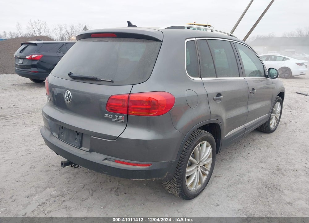 2014 VOLKSWAGEN TIGUAN SE VIN: WVGBV3AX4EW607638