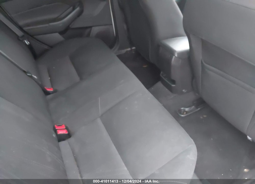 2018 FORD FOCUS SE VIN: 1FADP3F23JL204384