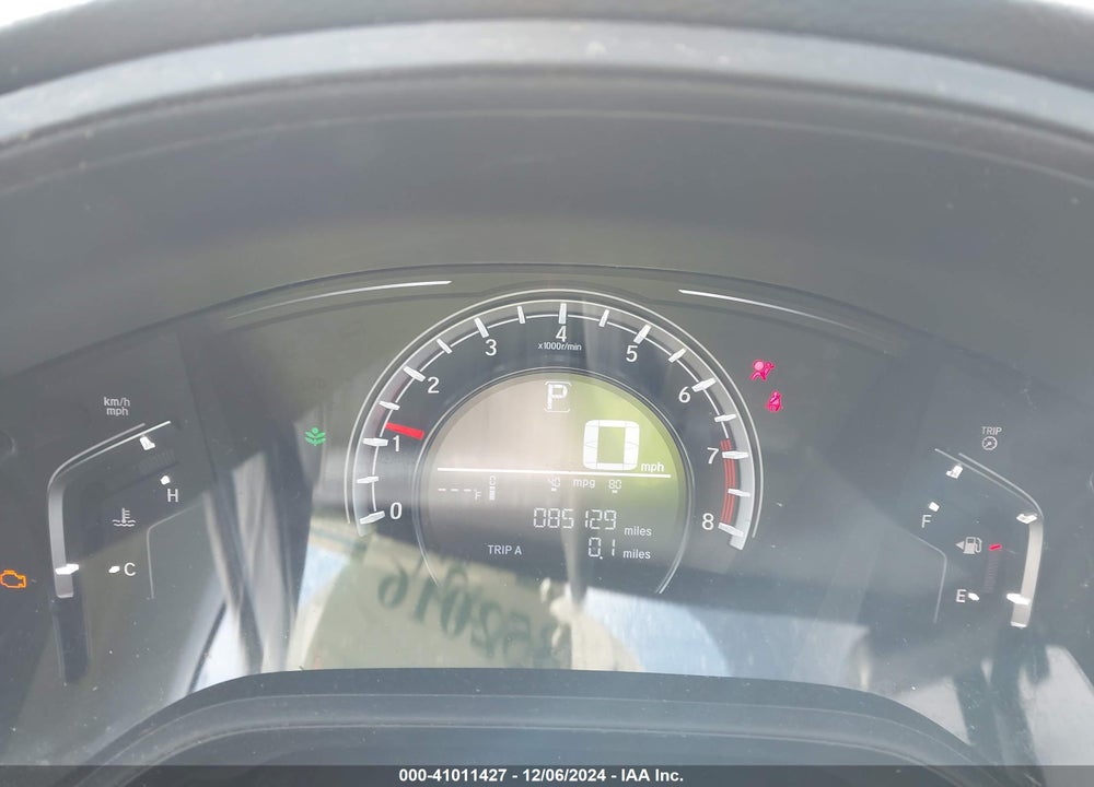 2018 HONDA CR-V LX VIN: 2HKRW6H30JH218838