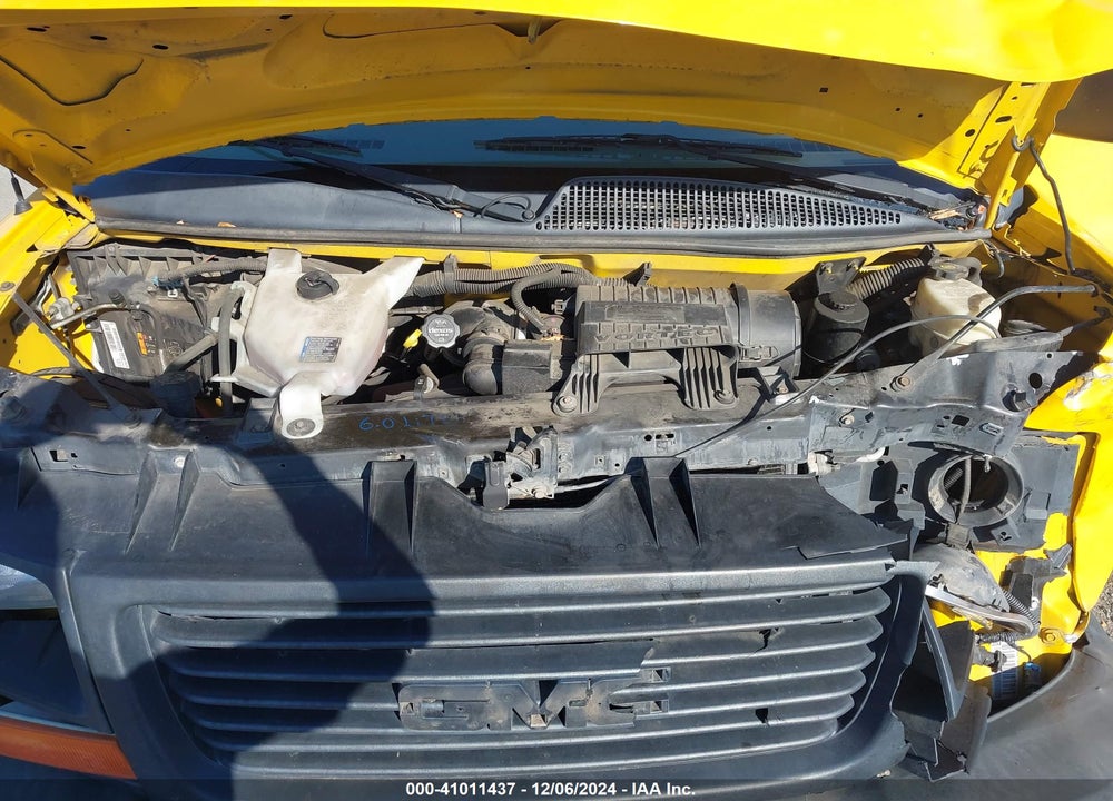 2014 GMC SAVANA CUTAWAY 3500 VIN: 1GD374CG8E1906984