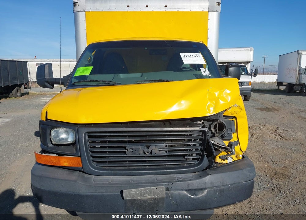 2014 GMC SAVANA CUTAWAY 3500 VIN: 1GD374CG8E1906984
