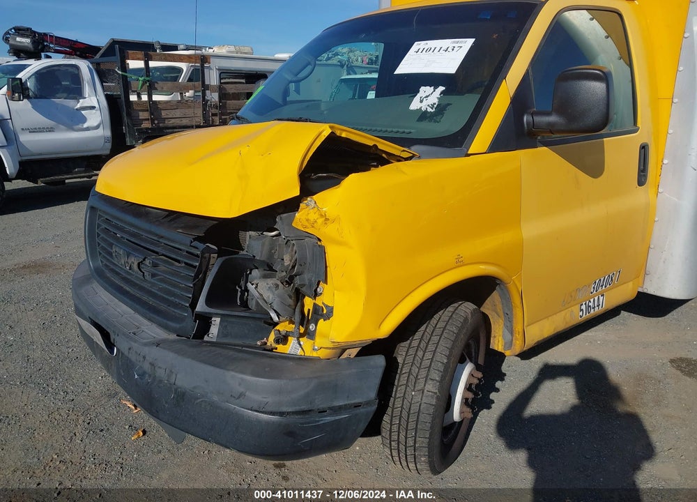 2014 GMC SAVANA CUTAWAY 3500 VIN: 1GD374CG8E1906984